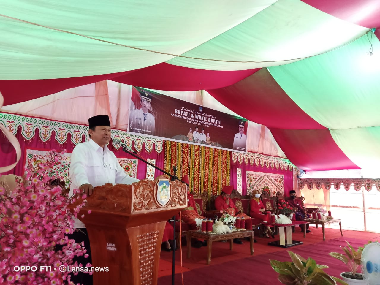 H2M saat memberikan sambutan pada acara penyambutan Iskandar - Deddy di Kecamatan Pinolosian, Minggu (28/1).
