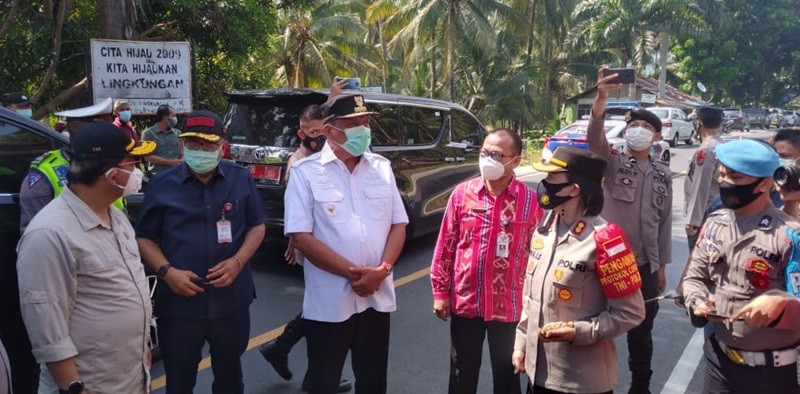Pemantauan langsung pos pemantauan terpadu di wilayah Bolmong oleh Gubernur Sulut