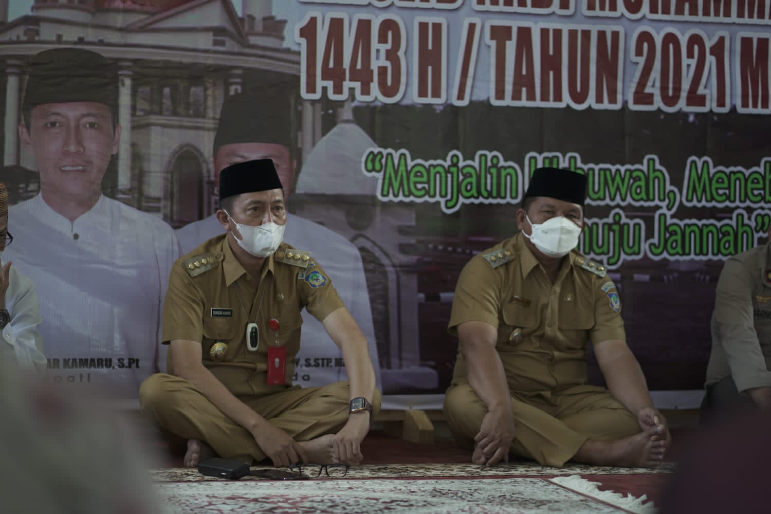 Tampak Bupati dan Wabup Bolsel Iskandar Kamaru bersama Deddy Abdul Hamid, menghadiri kegiatan peringatan Maulid Nabi SAW 1443 H.