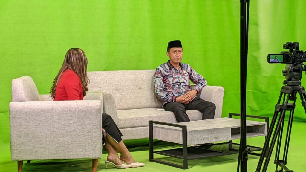 Bupati Iskandar saat menghadiri undangan wawancara dari Tempo Media Group